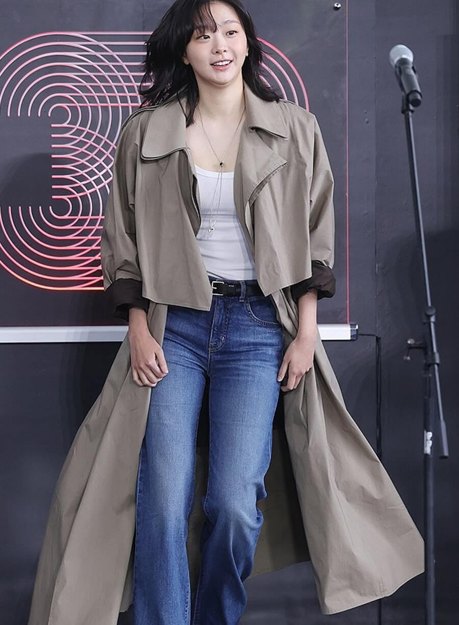 Harpoon Anna Inspired Beige Coat - The Great Flood Style