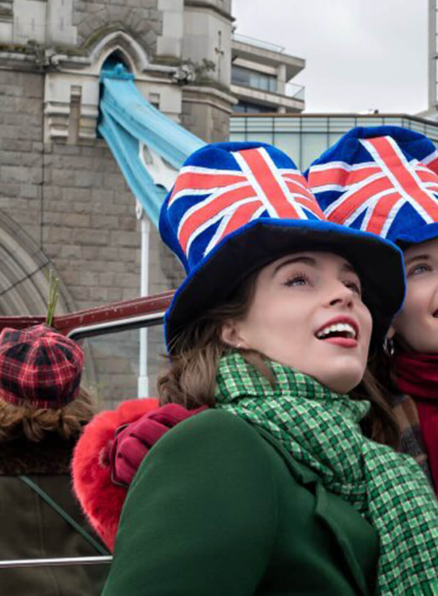 Harpoon Lizzie Bright Inspired Green Coat - Christmas in Notting Hill Style