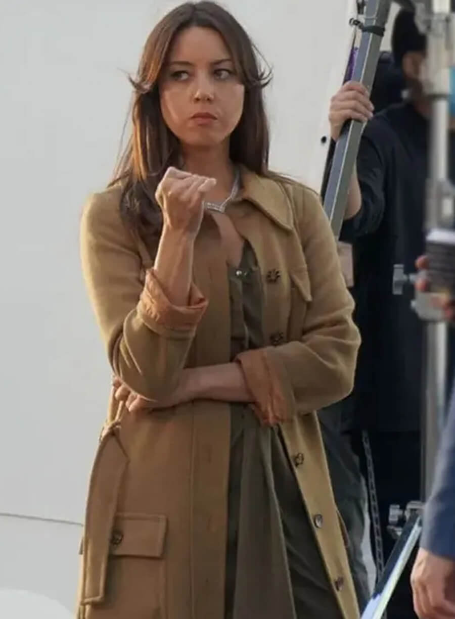 Harpoon Sarah Fidel Inspired Brown Coat - Operation Fortune Ruse de guerre Style