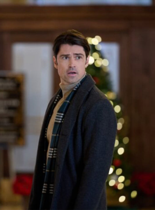 Harpoon Evie Lane Inspired Black Coat - The Christmas Charade Style