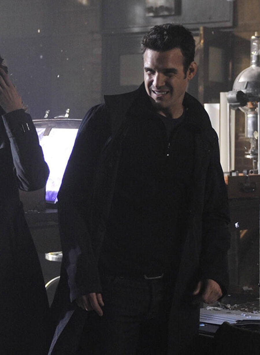 Harpoon Pete Lattimer Inspired Black Coat - Warehouse 13 Style