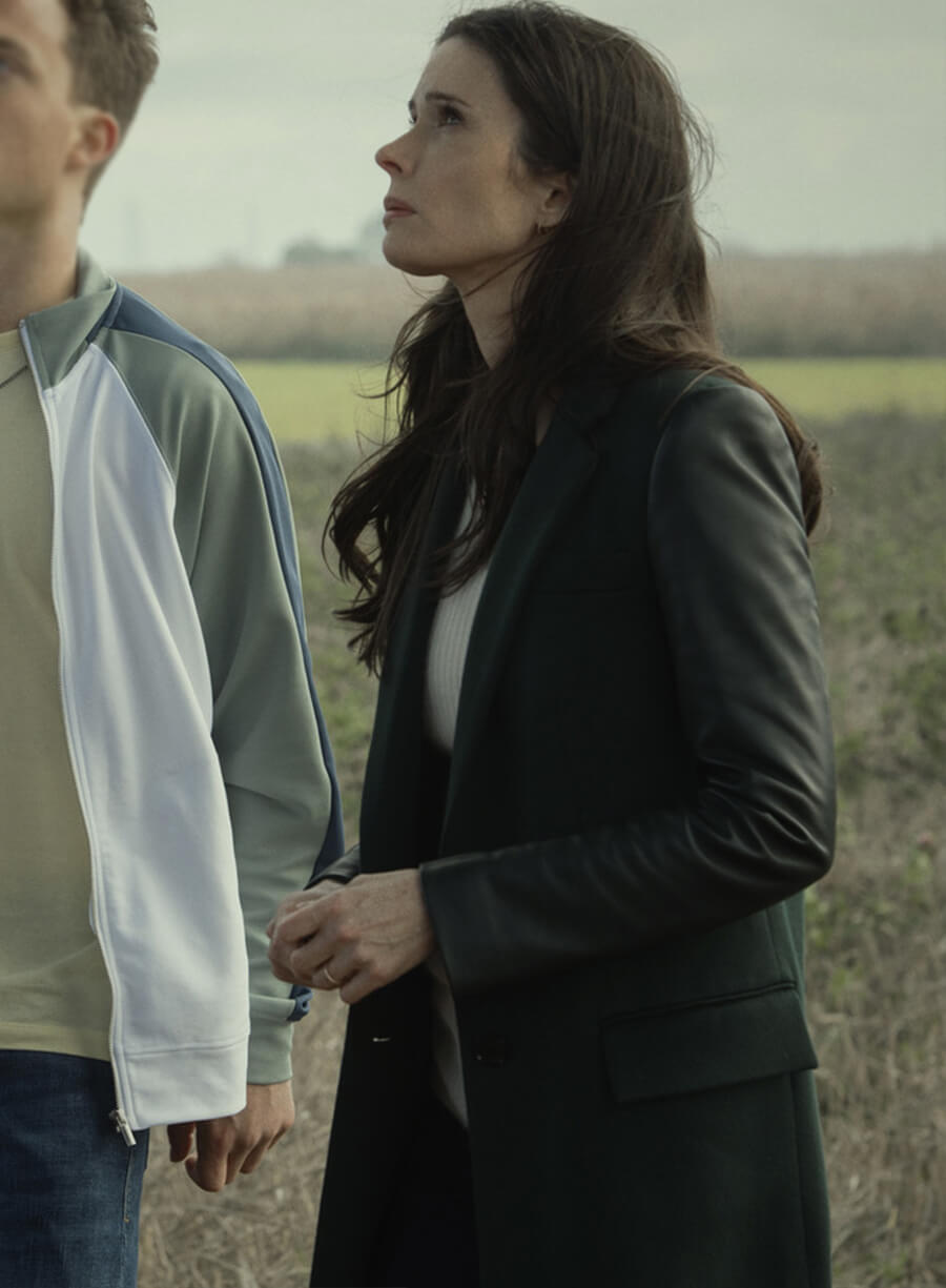 Harpoon Lois Lane Inspired Black Coat - Superman & Lois Style