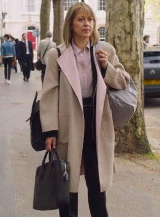 Harpoon Hannah Stern Inspired Off white Coat - The Split Style