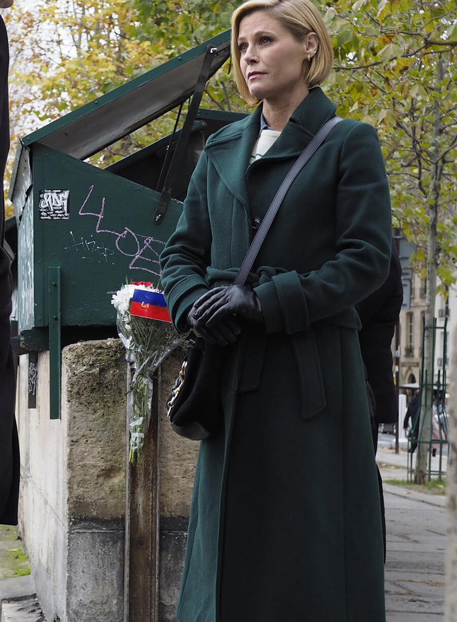 Harpoon Claire Dunphy Inspired Black Coat - Modern Family Style
