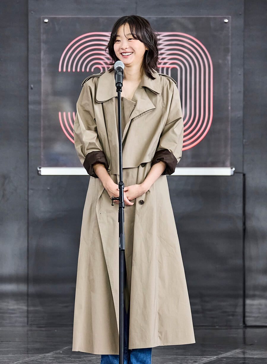 Harpoon Anna Inspired Beige Coat - The Great Flood Style