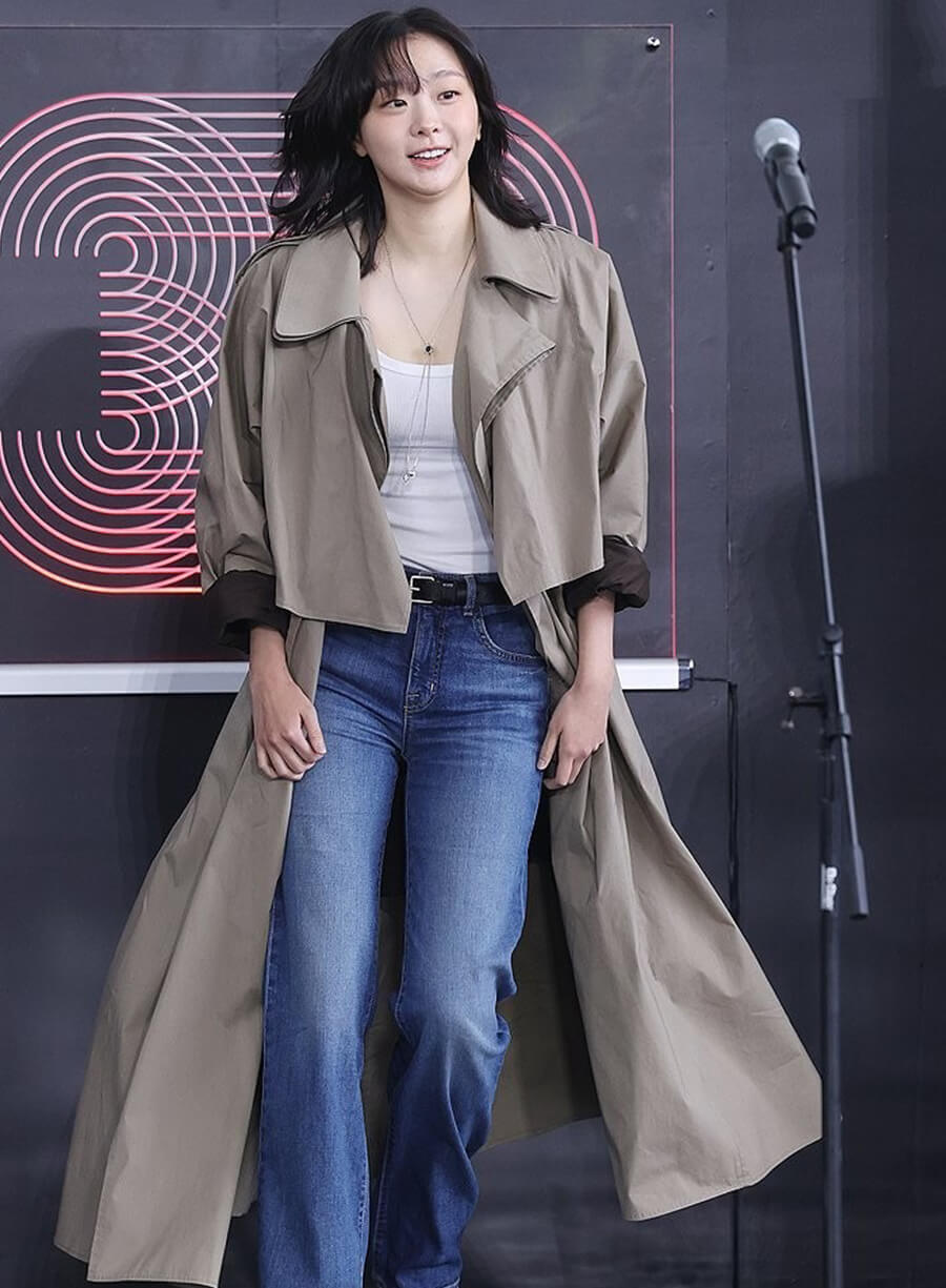 Harpoon Anna Inspired Beige Coat - The Great Flood Style