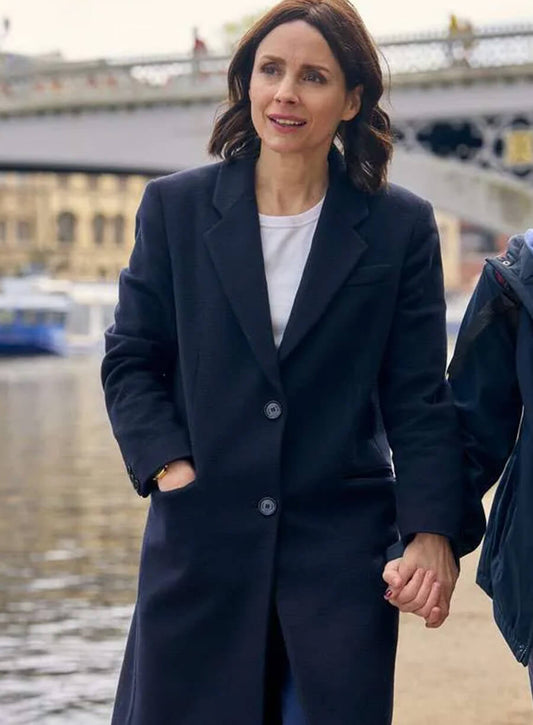 Harpoon Laura Fraseras Dl Bea Metcalf Inspired Black Coat - Patience Style