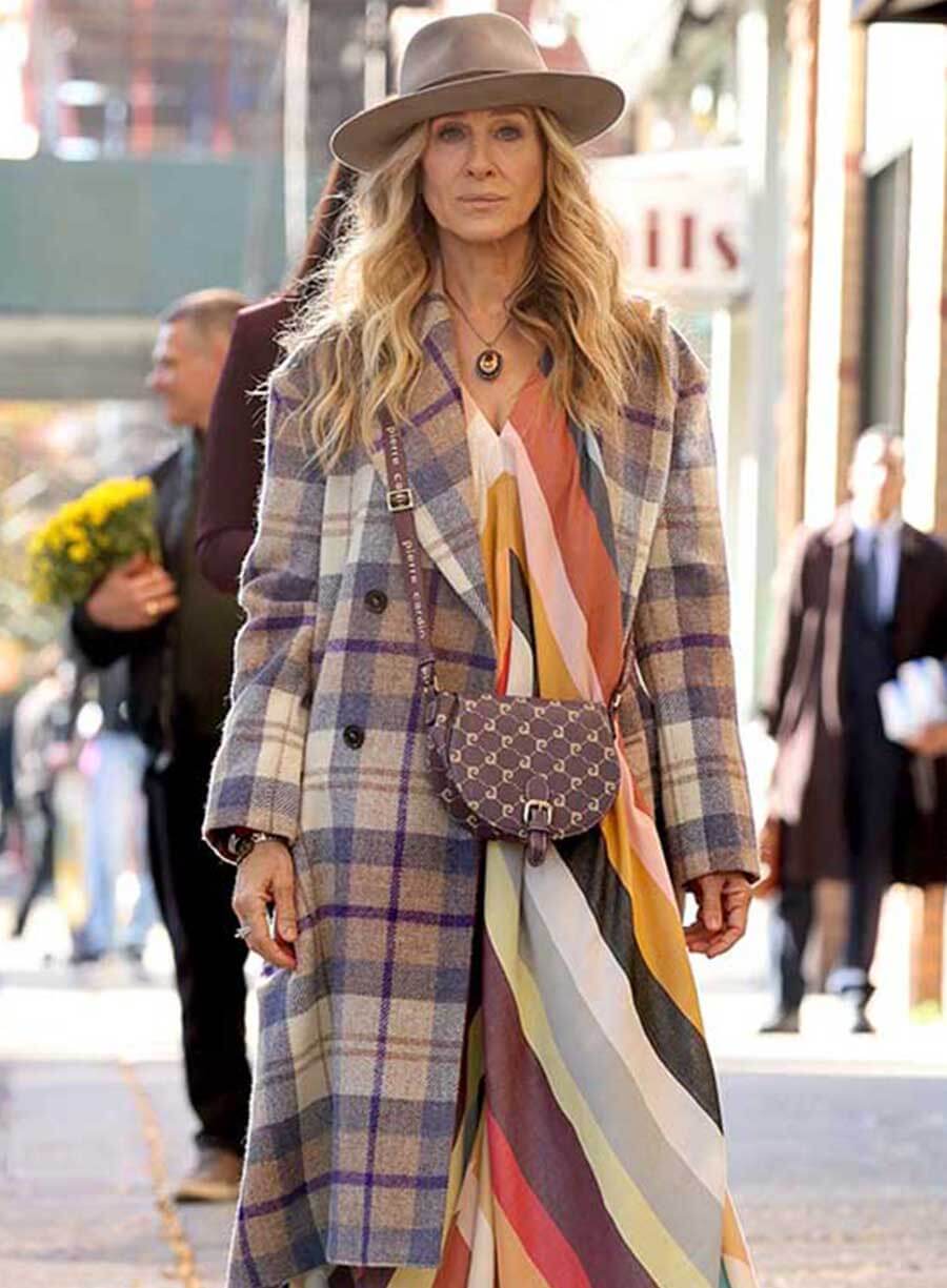 Harpoon Carrie Bradshaw Inspired Purple Wool Fabric Coat - And Just Like That S02 Style
