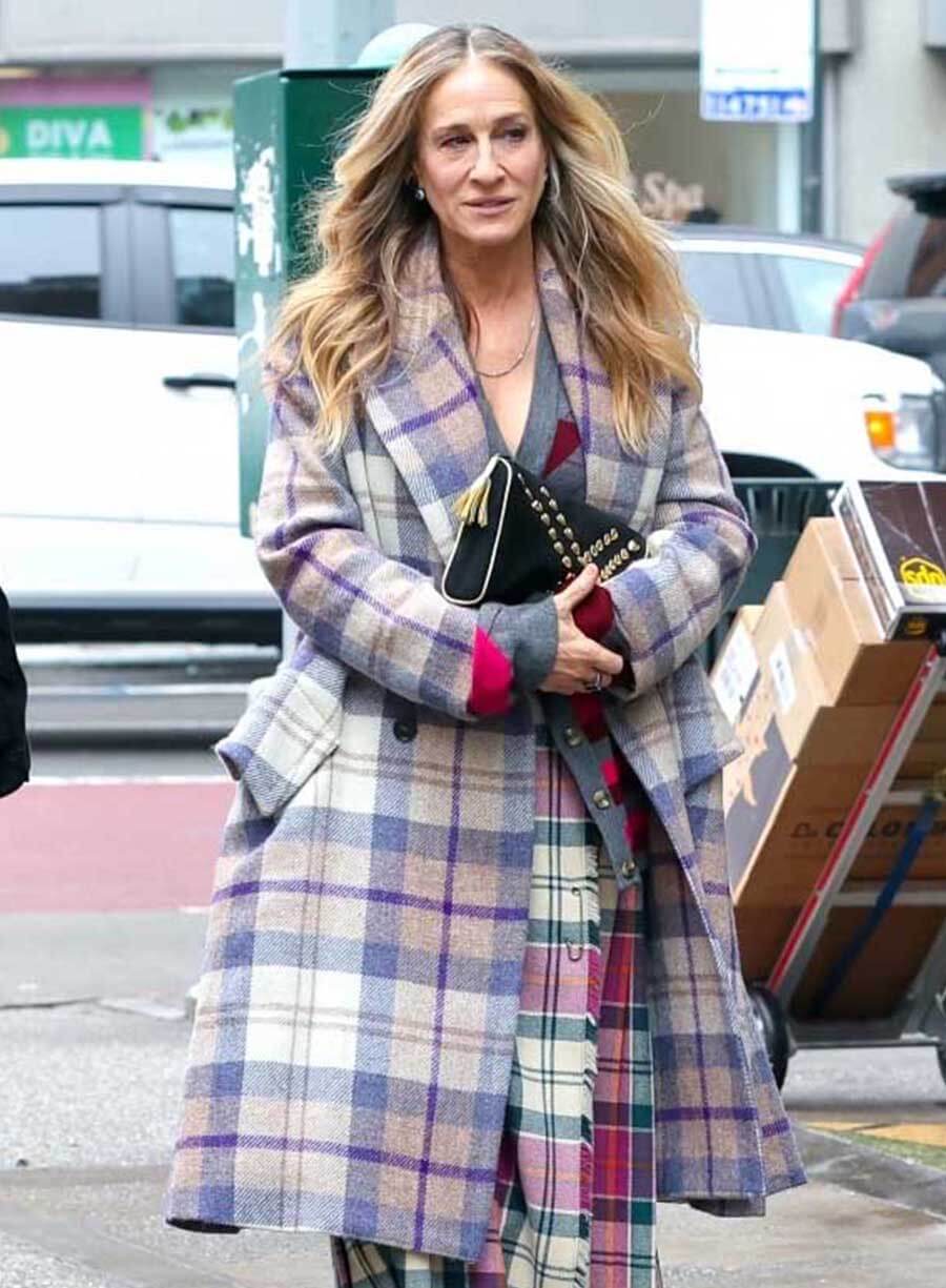 Harpoon Carrie Bradshaw Inspired Purple Wool Fabric Coat - And Just Like That S02 Style
