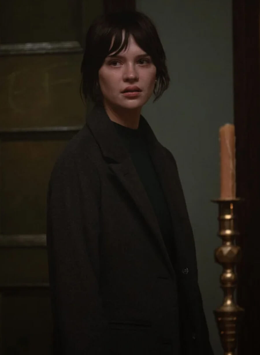 Harpoon Sister Barnes Inspired Black Coat - Heretic 2024 Style