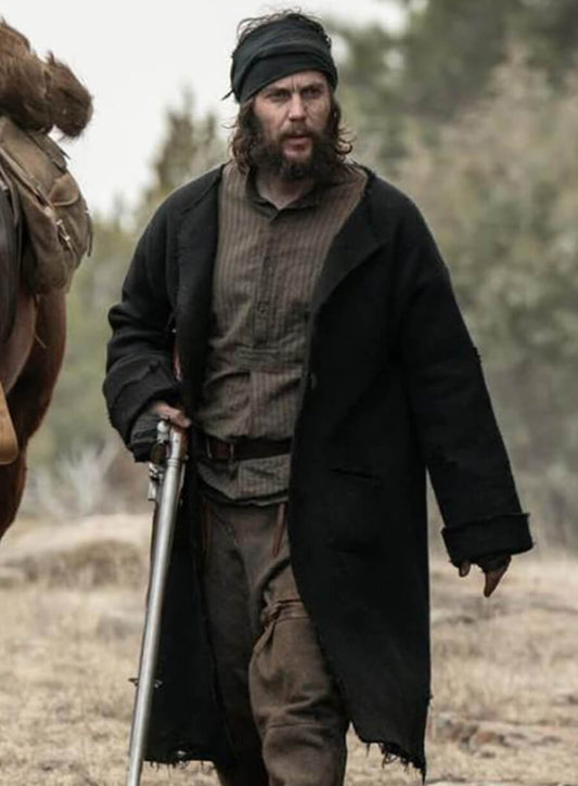 Harpoon Isaac Inspired Black Wool Fabric Coat - American Primeval 2025 Style